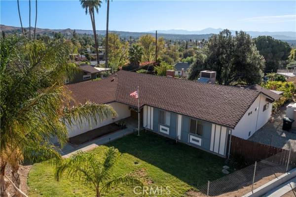 2527 Flanders Road, Riverside, CA 92507