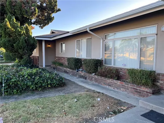 1038 N Pine Avenue, Rialto, CA 92376