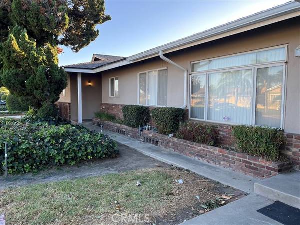 1038 N Pine Avenue, Rialto, CA 92376