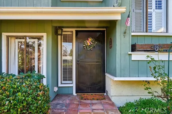 Costa Mesa, CA 92626,3432 Hollow Brook Circle #114