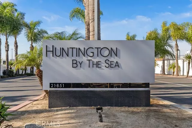 Huntington Beach, CA 92646,21851 Newland #37