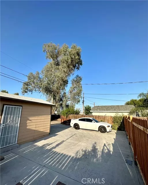 Perris, CA 92570,362 E 7th Street #2