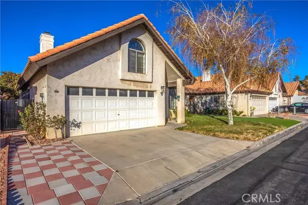 Apple Valley, CA 92308,19246 Pine Way