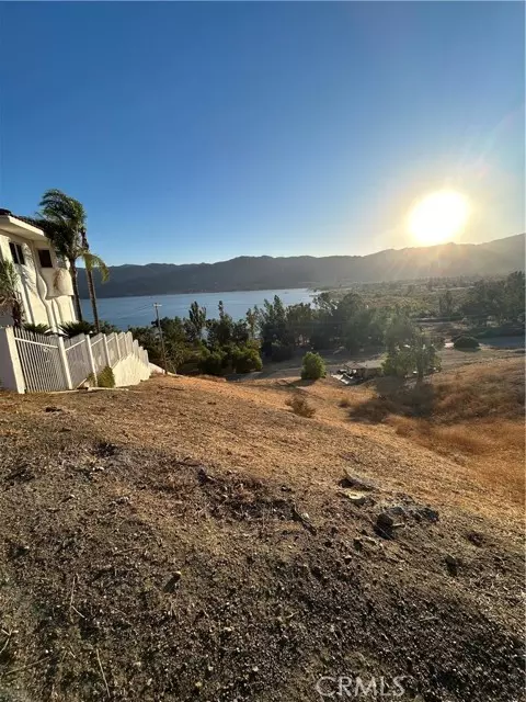 Lake Elsinore, CA 92530,0 Lakeview