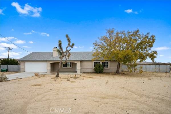 7147 Lennox Avenue, Yucca Valley, CA 92284