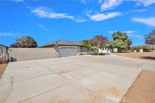 8424 Cedar Court, Phelan, CA 92371