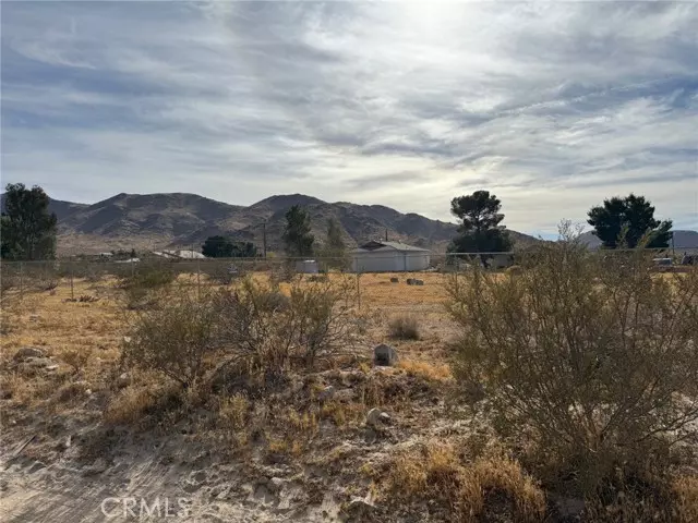 Apple Valley, CA 92307,0 Clark