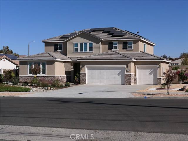 2623 Waterfall Lane, Corona, CA 92882