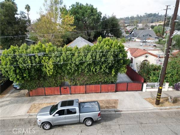 1355 N Gordon Street, Pomona, CA 91768