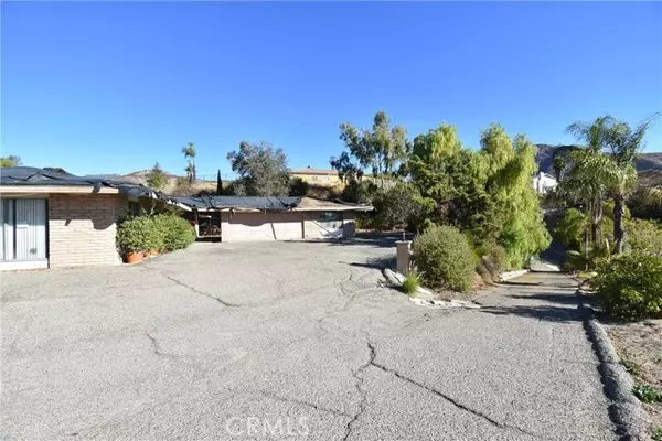 San Bernardino, CA 92404,3618 Hemlock Drive