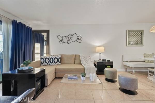 2820 N Arcadia Court #204, Palm Springs, CA 92262