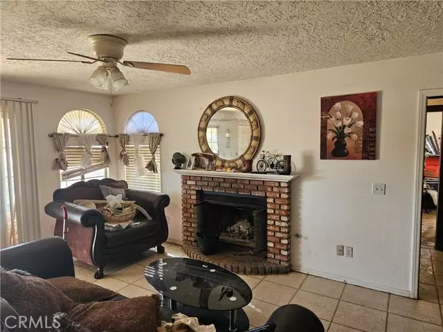 16709 Deodar Street, Hesperia, CA 92345