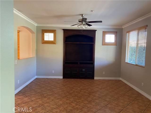 Fontana, CA 92336,7092 Julian Lane