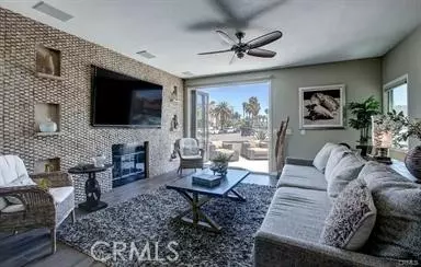 123 10th Street, Huntington Beach, CA 92648