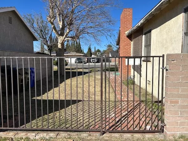 Fontana, CA 92335,18239 Bonnie Lane