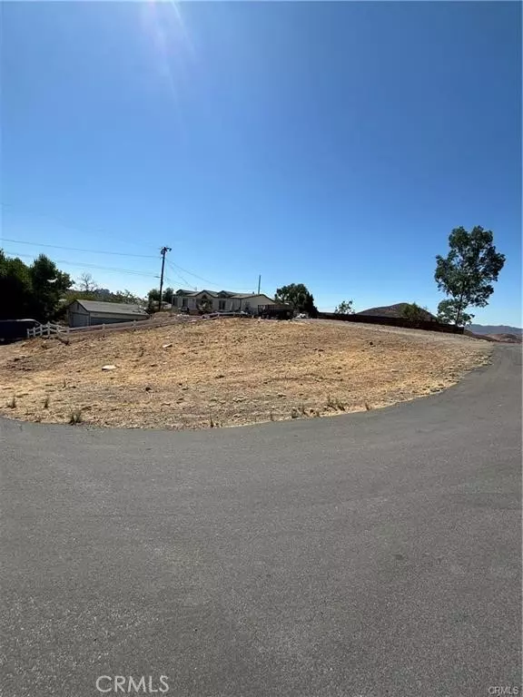 Menifee, CA 92587,0 La Bertha