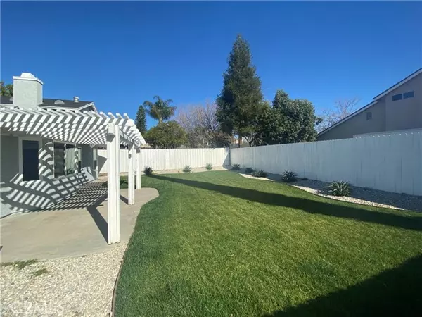 28659 Newcastle Road, Highland, CA 92346