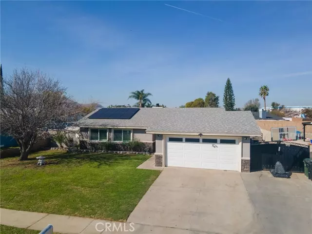 10634 Dumond Avenue, Bloomington, CA 92316