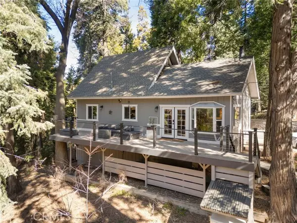 28830 Potomac Drive, Lake Arrowhead, CA 92352