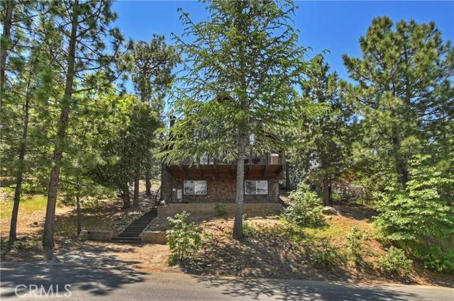 1361 St Anton Drive, Lake Arrowhead, CA 92352