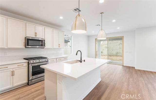 Lake Elsinore, CA 92530,4085 Hudson Lane