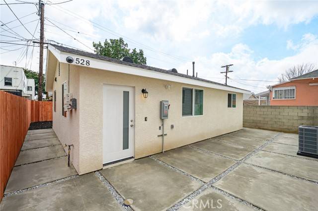 528 W 43rd Street, Los Angeles, CA 90037