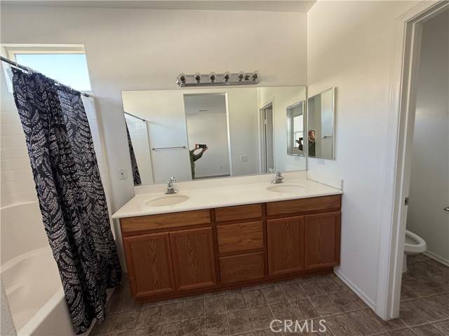 Victorville, CA 92392,13461 Ganesta Court