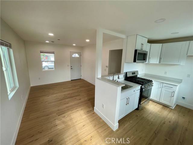 Long Beach, CA 90805,5046 Pacific Avenue