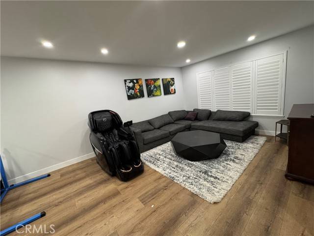 Westminster, CA 92683,8962 Barcelona