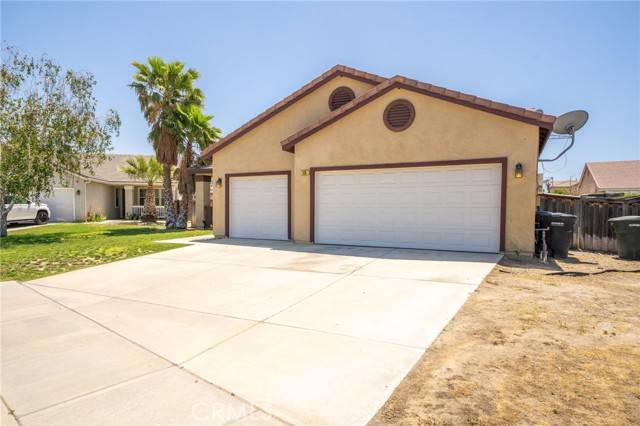 126 Schooner Court, San Jacinto, CA 92583