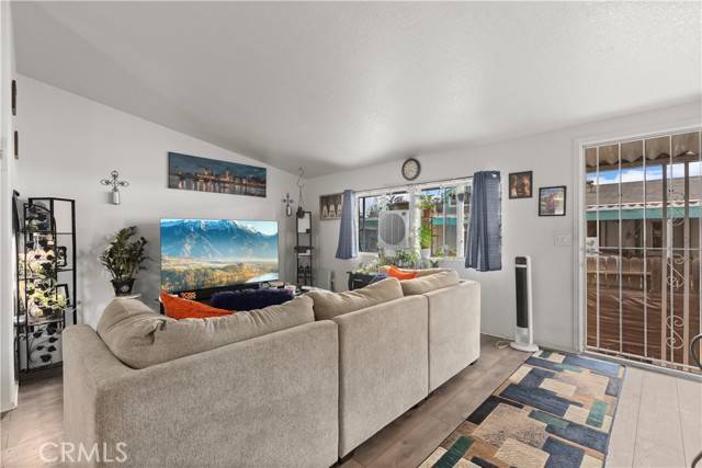 Redlands, CA 92374,1721 E Colton #89