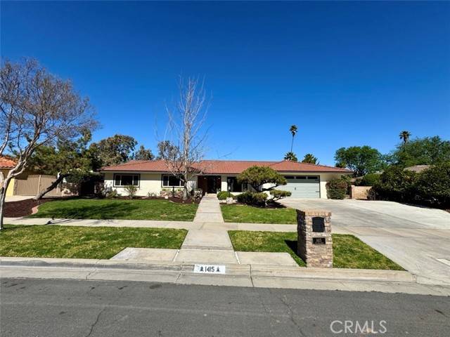 1415 Via Vallarta, Riverside, CA 92506