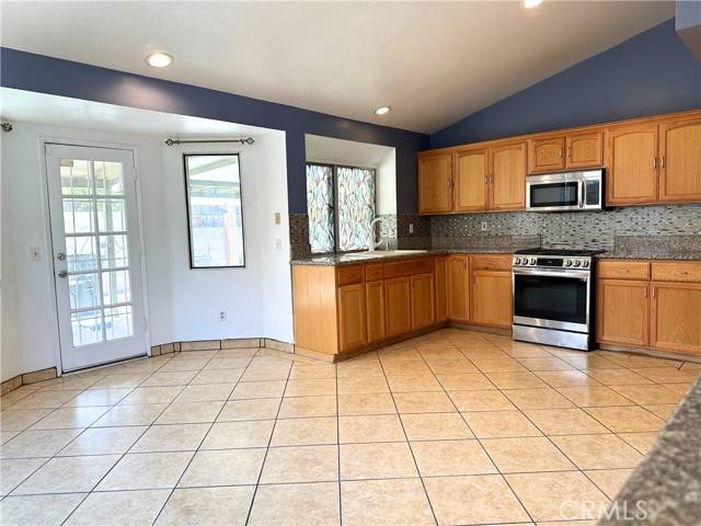 2582 Buchanan Court, Perris, CA 92571