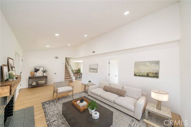 Rialto, CA 92376,987 N Beechwood Avenue