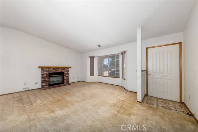 Apple Valley, CA 92307,21930 Mohican Avenue