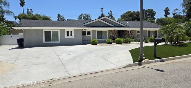2322 Shadow Hill Drive, Riverside, CA 92506
