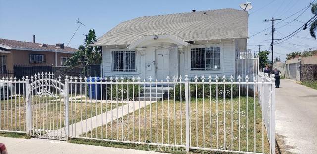 815 WEST 74TH Street, Los Angeles, CA 90044