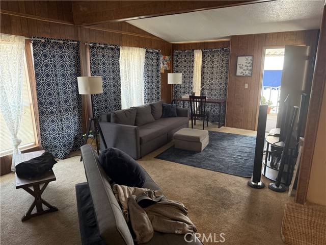 Corona, CA 92878,4901 Green River #98