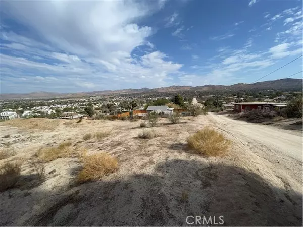 Yucca Valley, CA 92284,6879 Apache