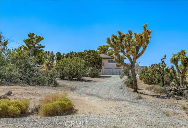 4992 Redding Avenue, Yucca Valley, CA 92284