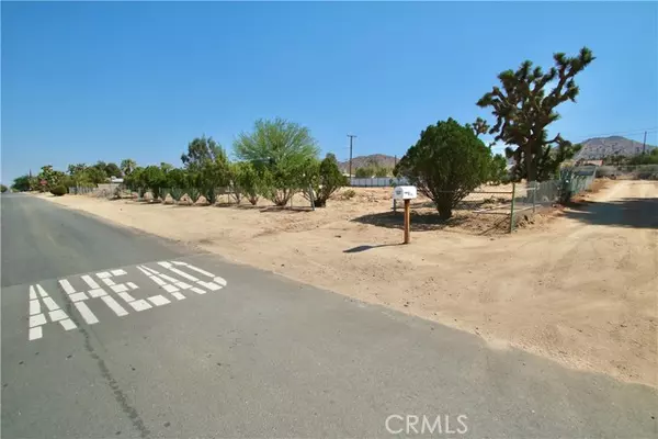 Yucca Valley, CA 92284,55463 Navajo