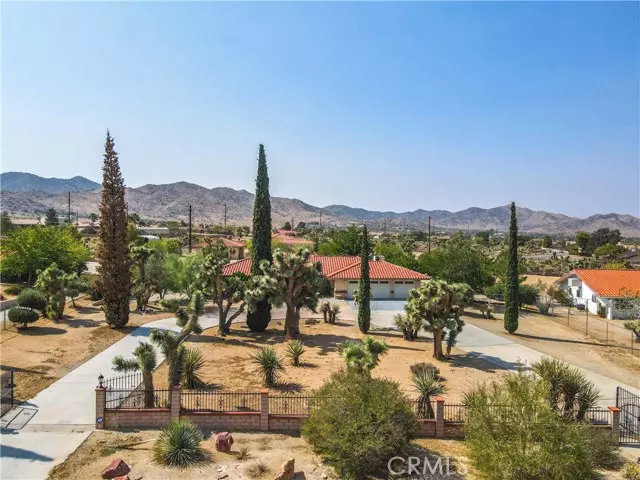 58449 Joshua Lane, Yucca Valley, CA 92284