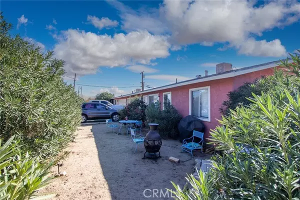 Joshua Tree, CA 92252,61846 Chollita Road