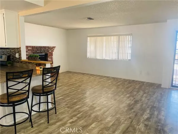 29 Palms, CA 92277,6463 Alfalfa Avenue