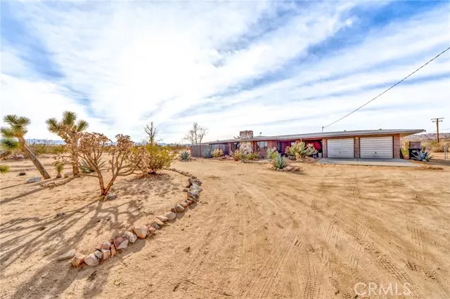 6324 Yucca Mesa Road, Yucca Valley, CA 92284