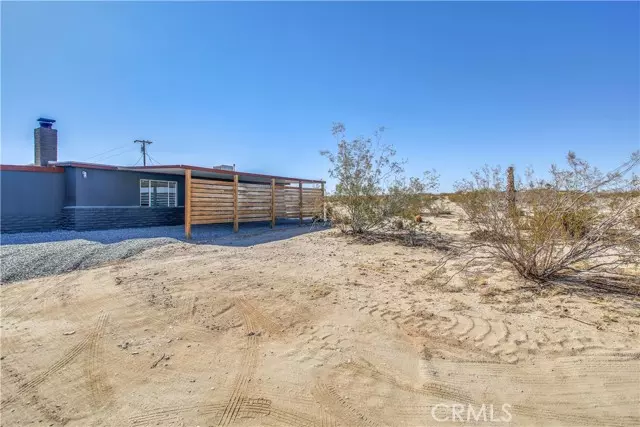 29 Palms, CA 92277,69229 Rainier Road