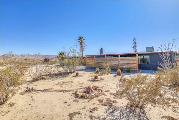 29 Palms, CA 92277,69229 Rainier Road