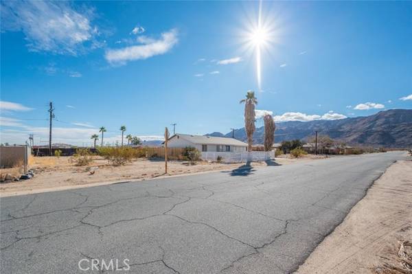 303 Mariposa, 29 Palms, CA 92277