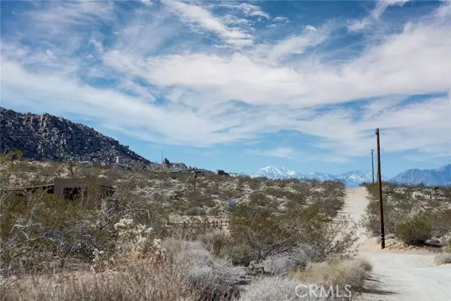 Joshua Tree, CA 92252,63000 Stoney Crest