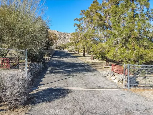 Morongo Valley, CA 92256,48910 Hibiscus Drive